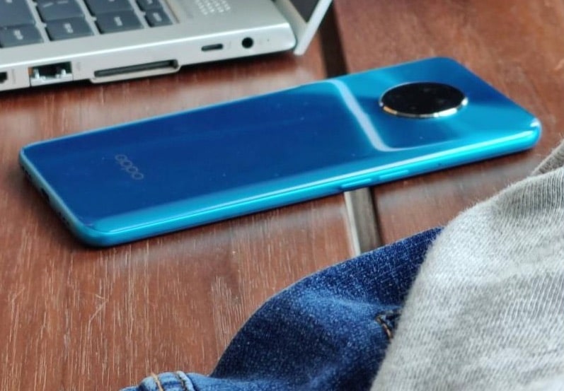 A imagem colorida do Oppo Reno Ace 2