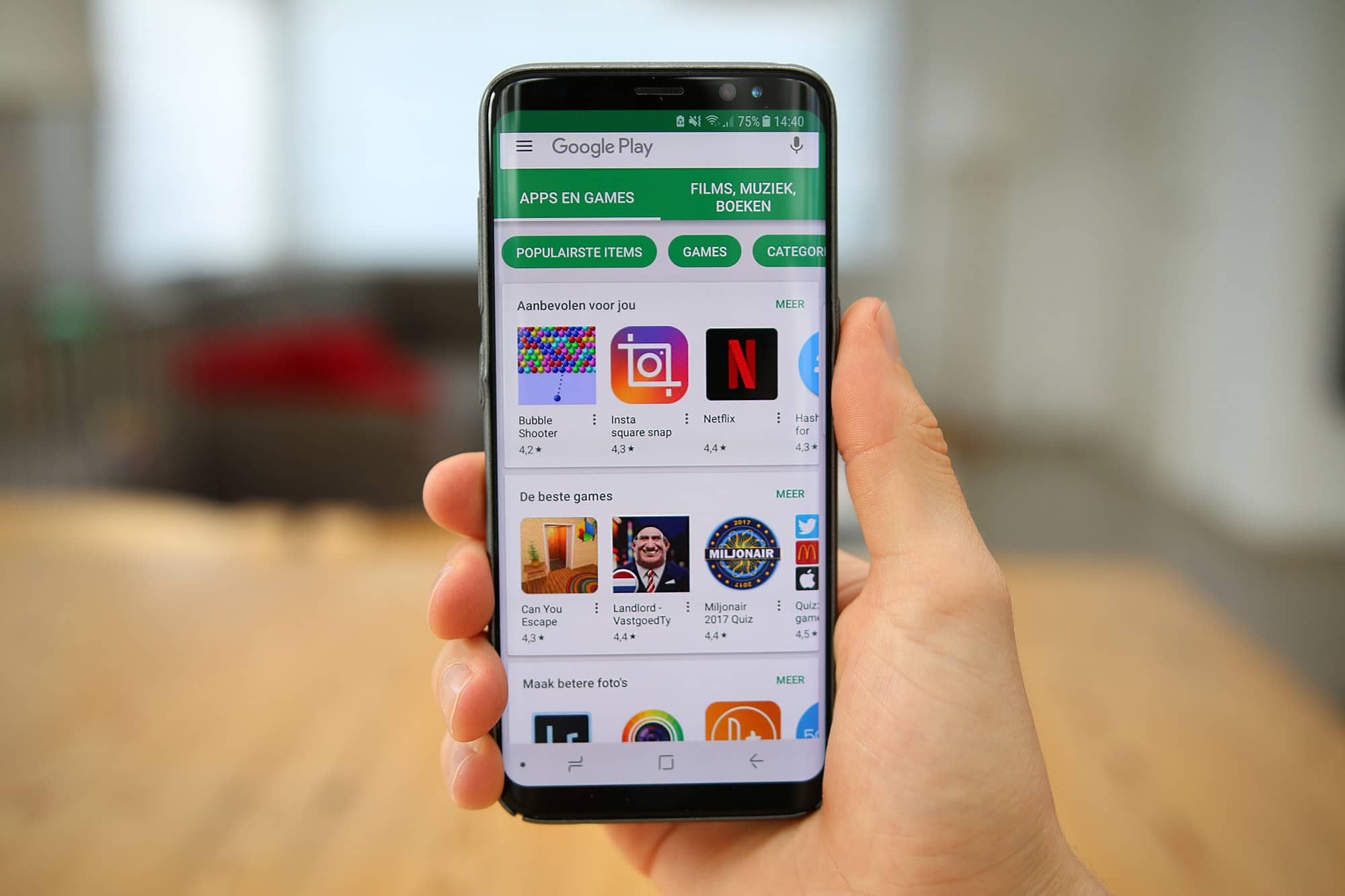 Google testa mudança na Play Store com comparação de apps parecidos