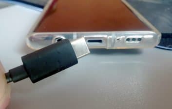 Cabo USB-C soltando: como resolver