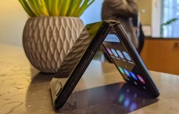 Galaxy Z Flip Lite: dobrável Samsung pode ganhar versão “barata”