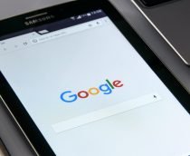 Grupo de 165 empresas europeias exige ação contra Google