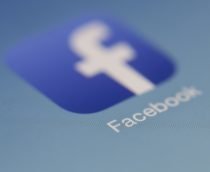 Moderadores acusam Facebook de fazê-los arriscarem a vida