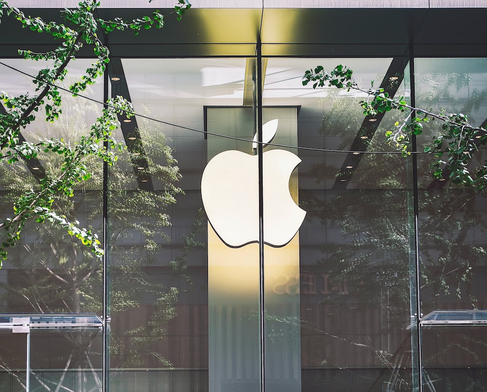 Logo da Apple, empresa trabalha com a Samsung para fazer lentes periscópio