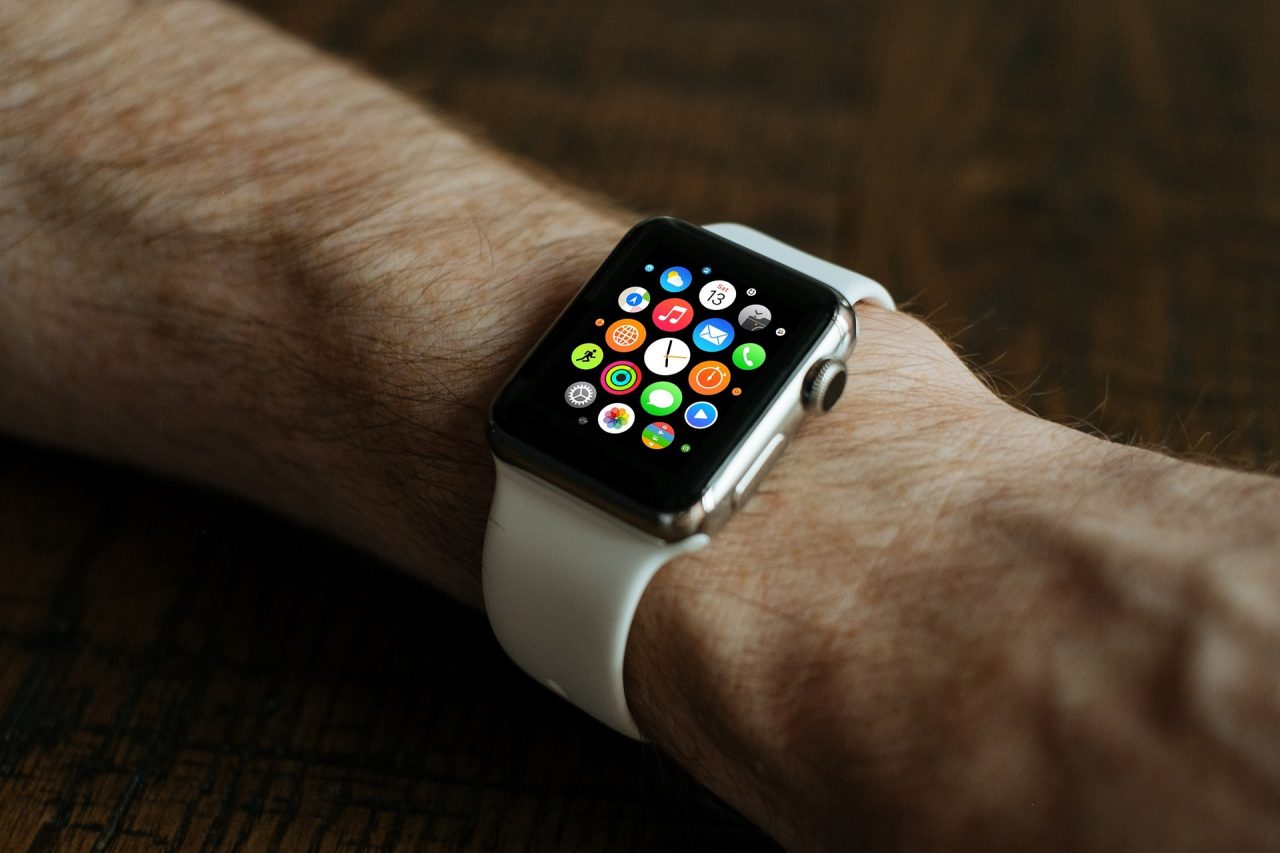 Apple Watch e MacBook ganharão redesign