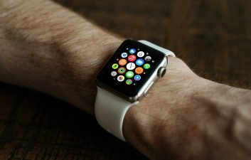 MacBook e Apple Watch vão ganhar redesign ano que vem