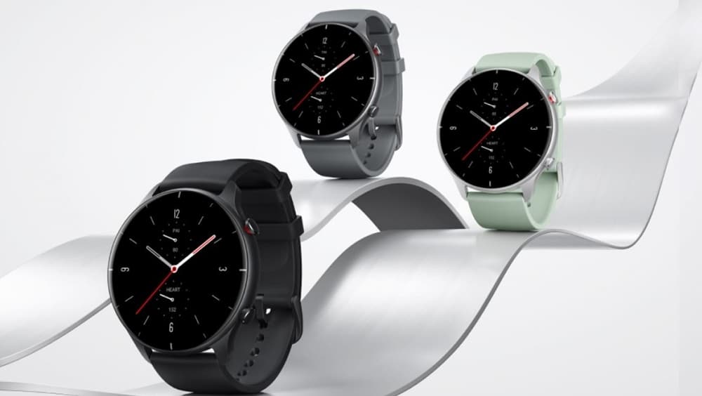 Modelo smartwatch Amazfit GTR 2e em 3 cores