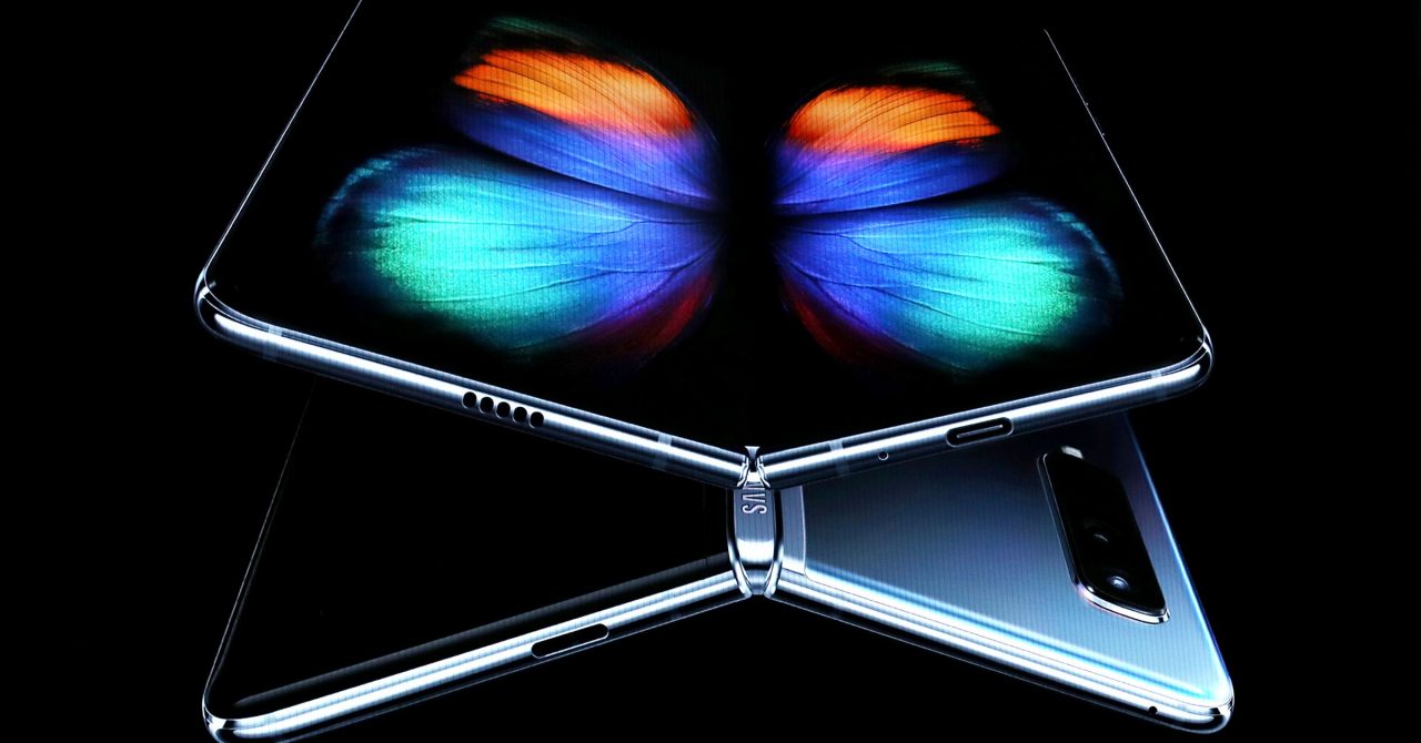 Galaxy Fold, primeiro celular com tela flexível da Samsung