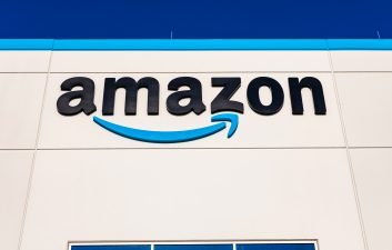Funcionários da Amazon roubam iPhones na Índia