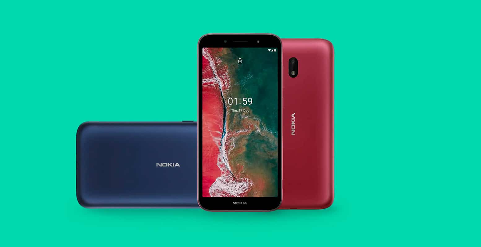 HMD Global divulga Nokia C1 Plus - aparelho chegará nas cores azul e vermelho - na imagem é possível ver um Nokia C1 Plus de pé, ao lado sua traseira no modelo vermelho, além de outro C1 Plus Azul deitado com a traseira à mostra