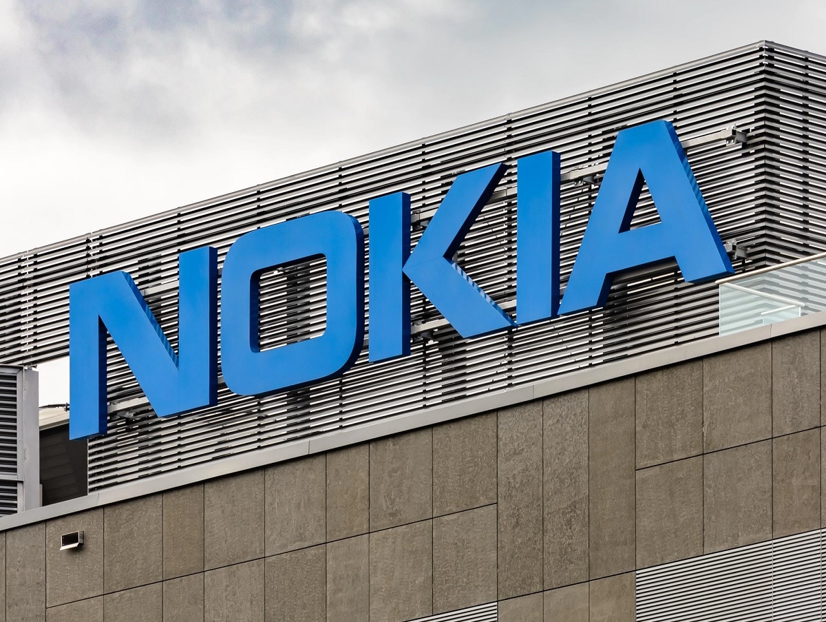 Imagem aérea da fachada de um prédio da Nokia