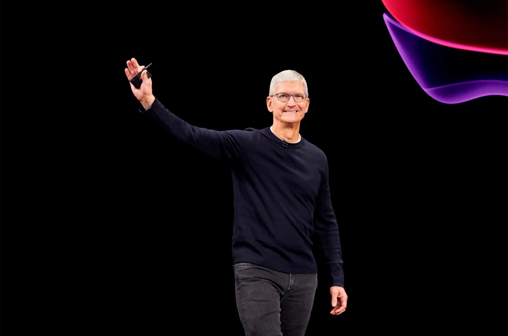 Foto de Tim Cook, CEO da Apple, em uma apresentação