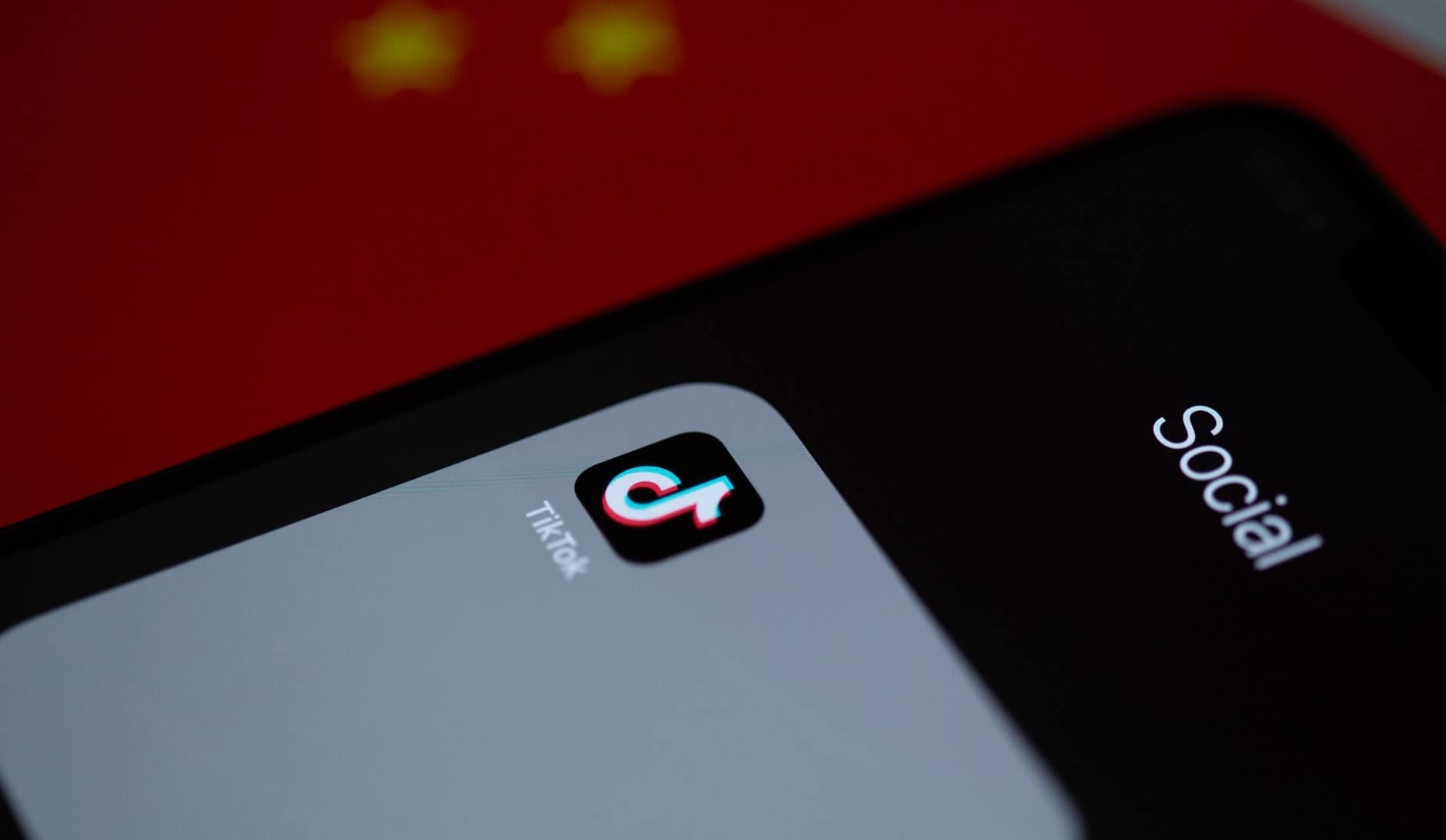 Imagem do TikTok sobre baneira chinesa banimento do TikTok na Índia