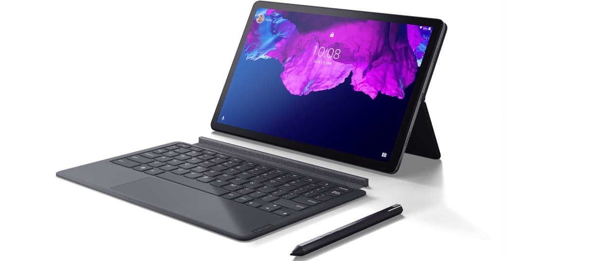 Lenovo Tab P11 mostrado no modo de funcionamento de laptop com Keyboard Pack e a caneta Precision Pen 2, ambos vendidos separadamente - Divulgação Lenovo