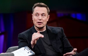Oportunidade de emprego: defender Elon Musk de Elon Musk