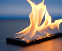 Australiano busca indenização depois que seu iPhone explodiu no bolso