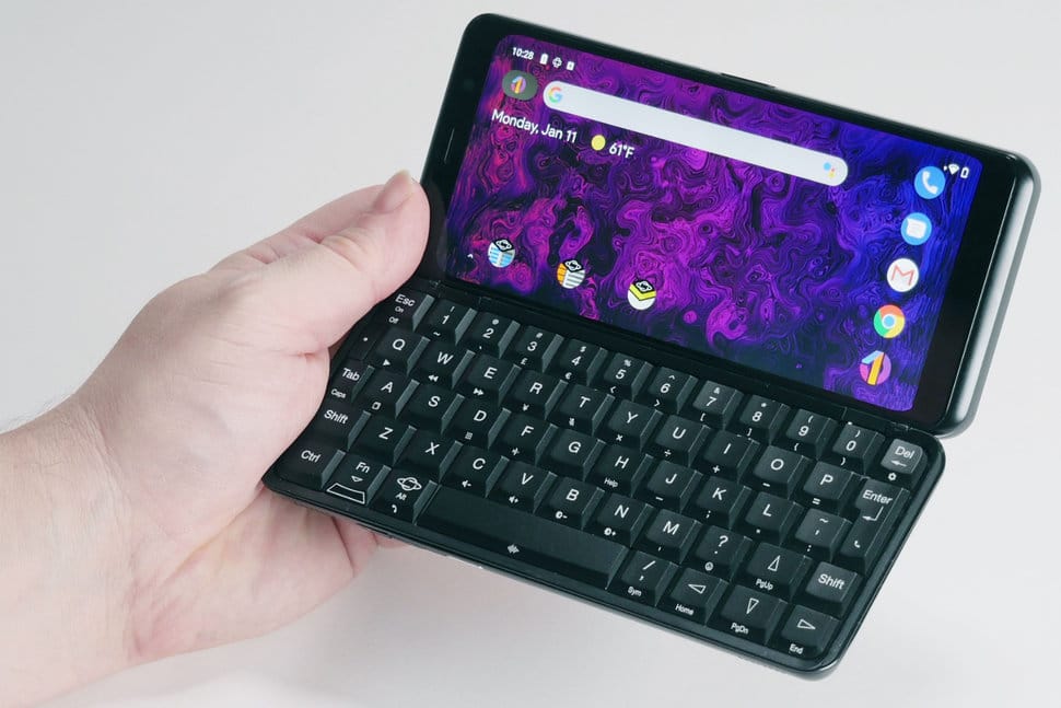 Astro Slide 5G é o primeiro aparelho 5G do mundo com um teclado QWERTY