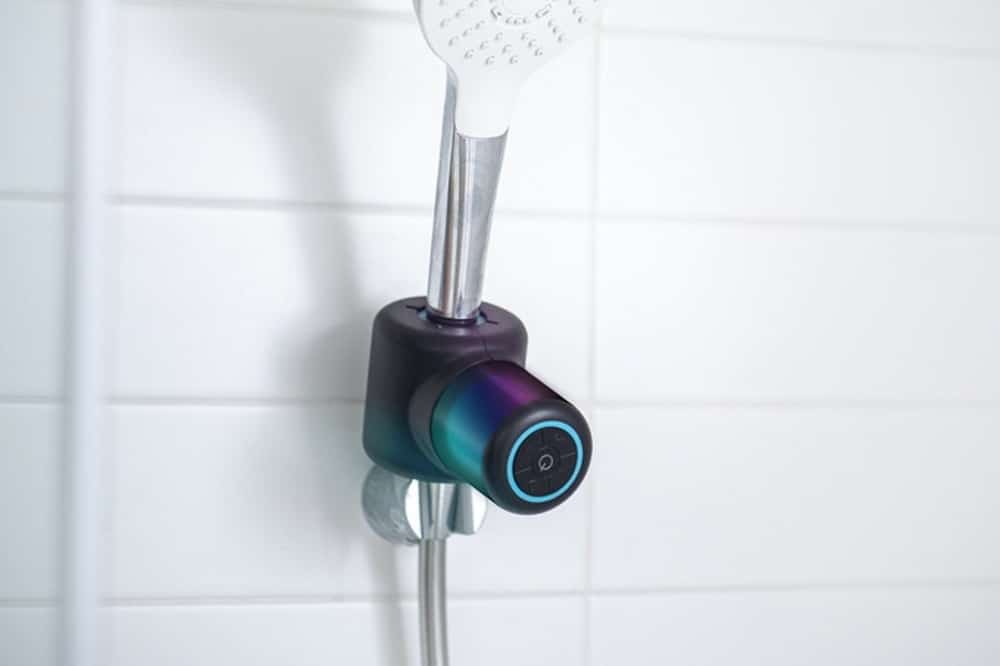 Caixa de som Bluetooth da Ampere usa água do chuveiro como fonte de energia