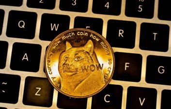 Alta de 300% da Dogecoin faz Robinhood limitar transações com criptomoedas