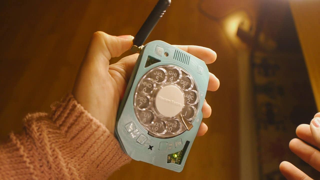Celular ou fone disco? Kit permite fazer um aparelho realmente old school