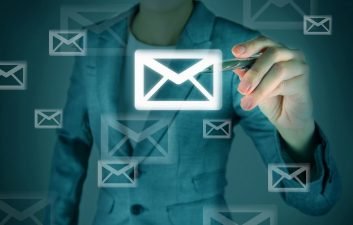 Microsoft quer incorporar reações aos emails do Outlook