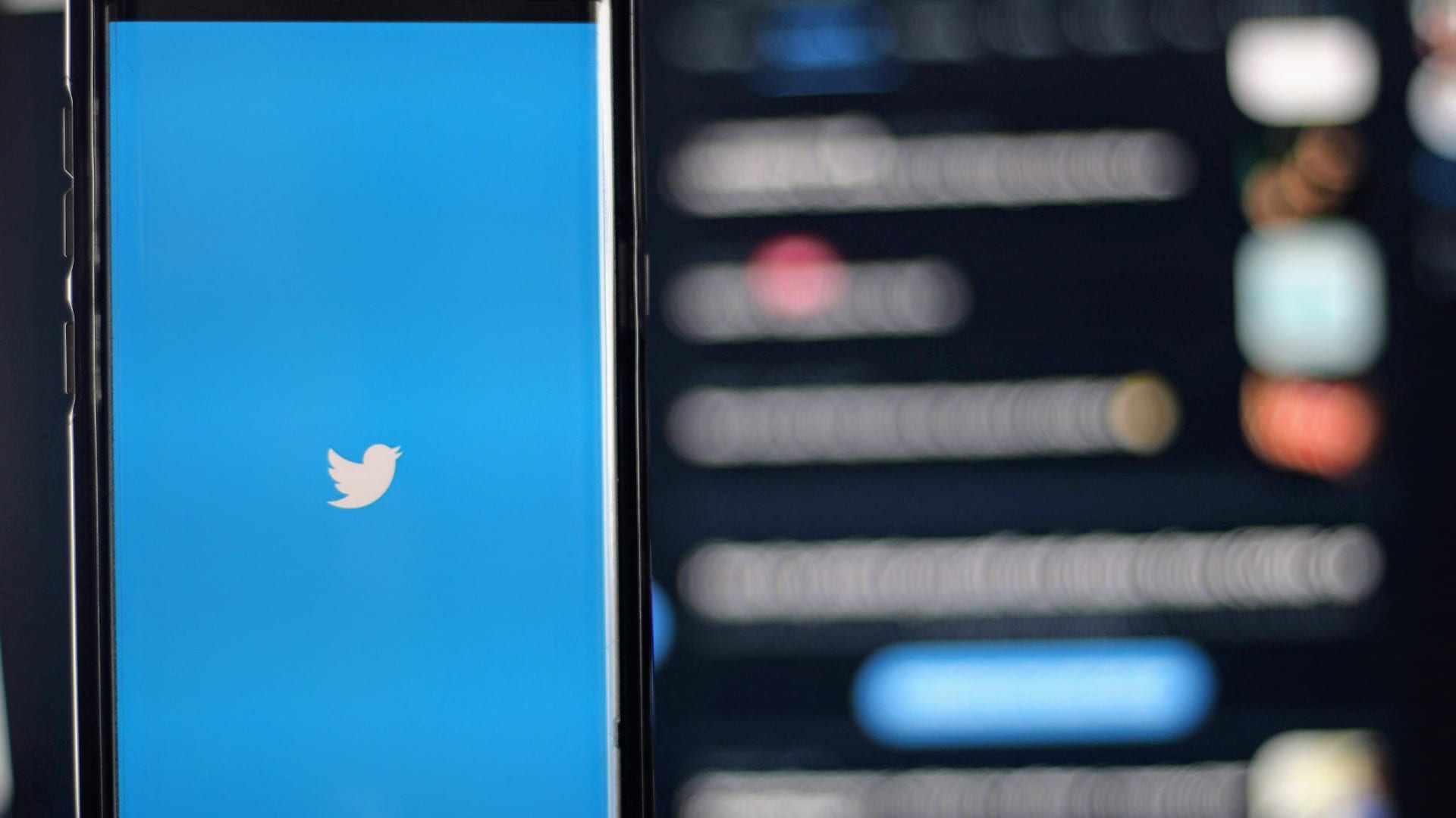 Twitter libera vídeo do Spaces funcionando em um aparelho Android. Foto: Joshua Hoehne/Unsplash