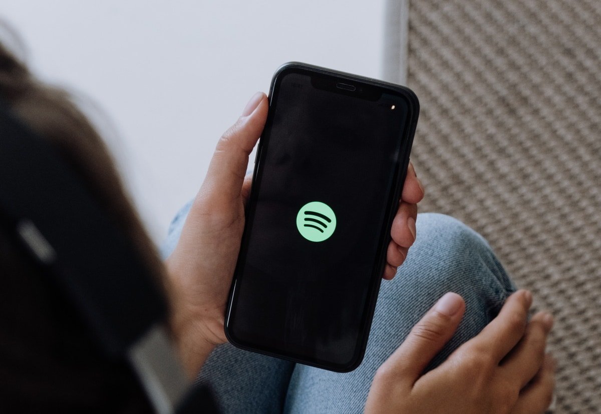 Usuário dos Estados Unidos terá acesso a um novo serviço do Spotify, com podcasts pagos por assinatura