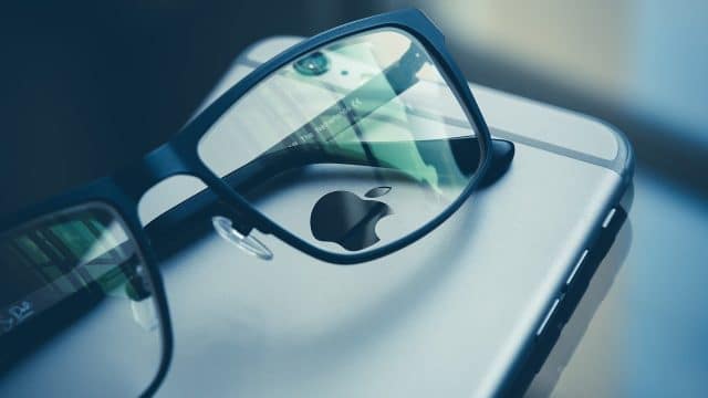 Apple e TSMC estão trabalhando juntas para colocar telas OLED nos óculos de realidade aumentada da Maçã