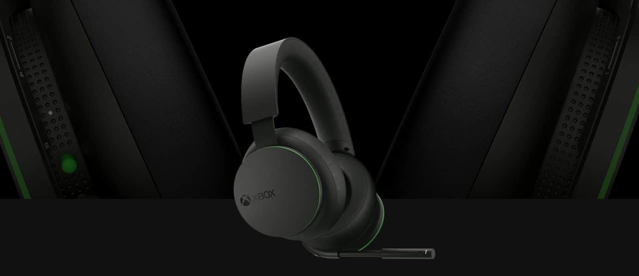 O novo Xbox Wireless Headset da Microsoft anunciado para consoles e smartphones, com design moderno nas cores preto e verde