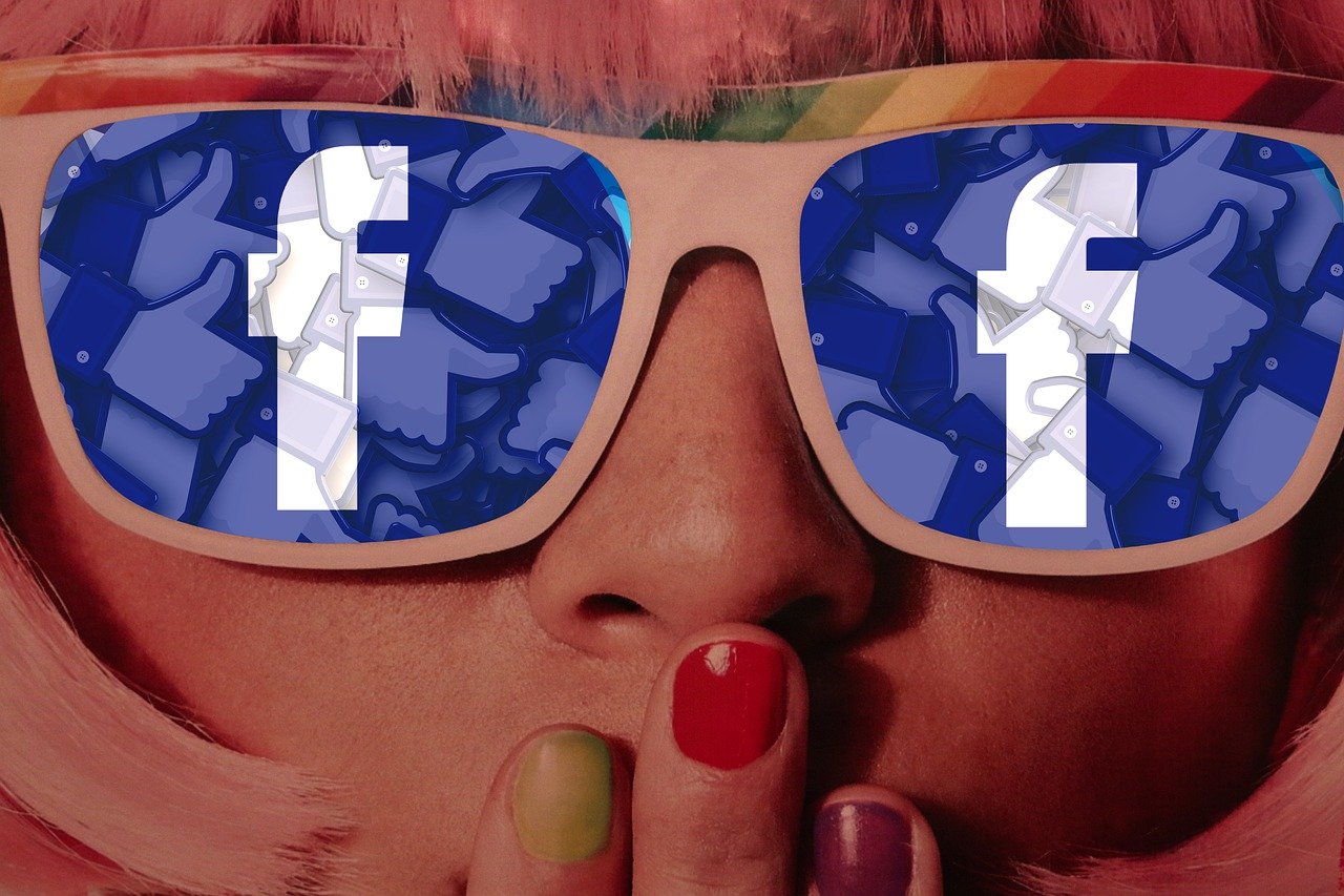 Facebook pode adicionar reconhecimento facial em seus smart glasses