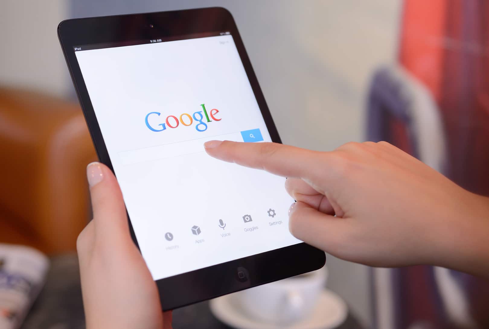 tela de pesquisa do google em um iPad Mini