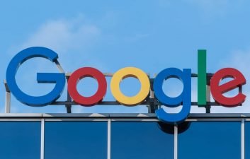 Em meio a polêmica por racismo, Google indica mulher negra como líder de pesquisa de IA