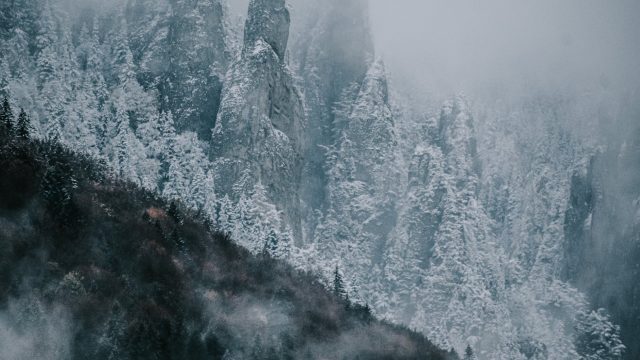 Neve na montanha