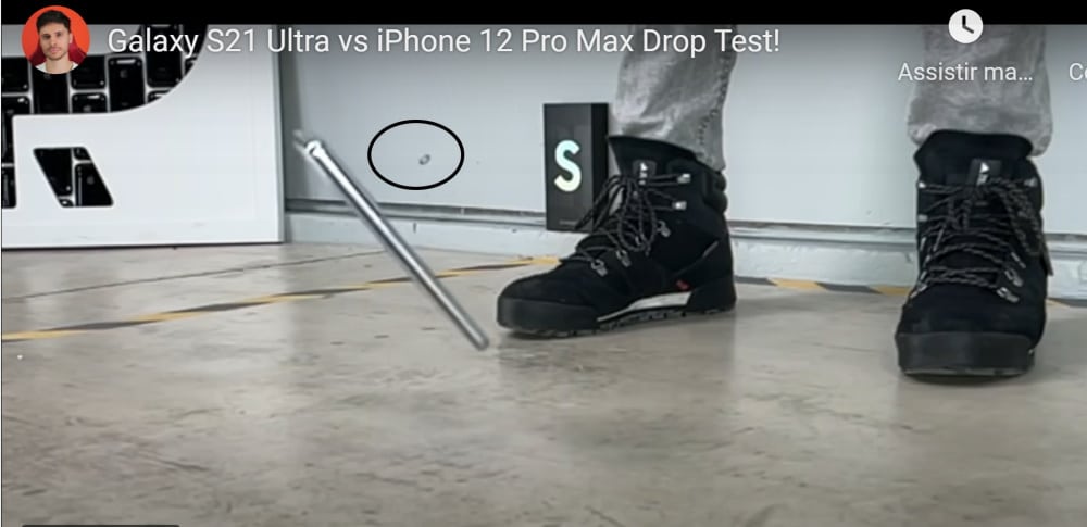 S21 x iPhone 12 duelaram em um teste de queda postado no YouTube