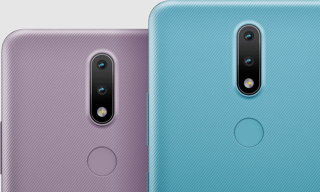 Imagem exibe dois aparelhos Nokia 2.4 que estão disponíveis no Brasil