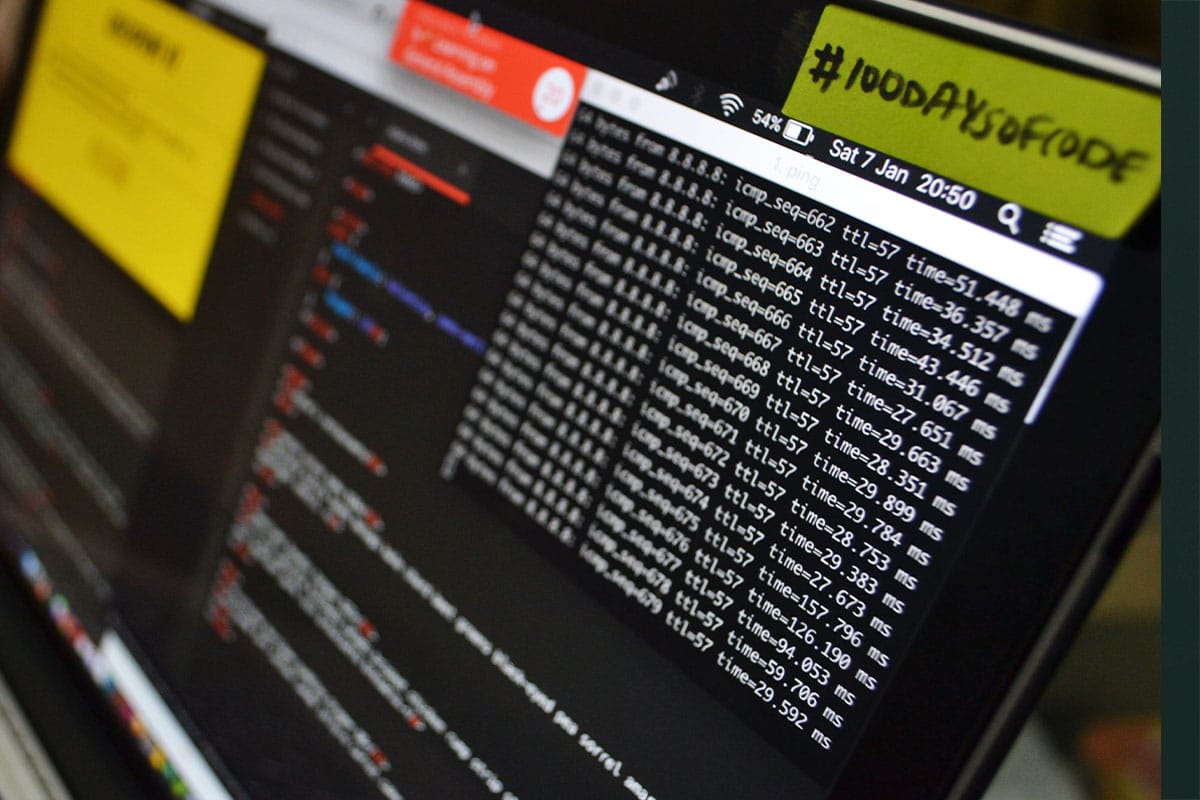 Hacker de 18 anos que invadiu contas de famosos no twitter é condenado a três anos de prisão. Foto: Lewis Ngugi/Unsplash