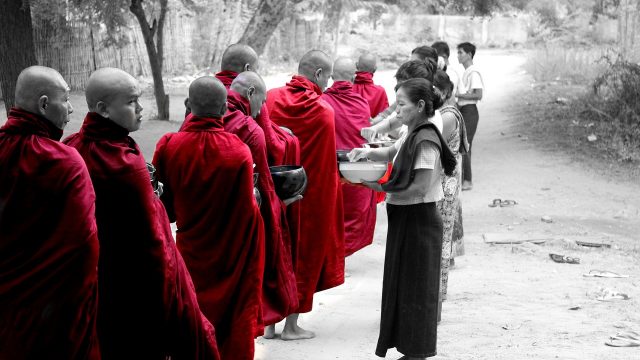Monges de Myanmar