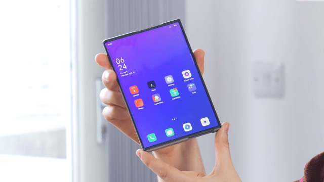 protótipo de smartphone com tela expansível da Oppo