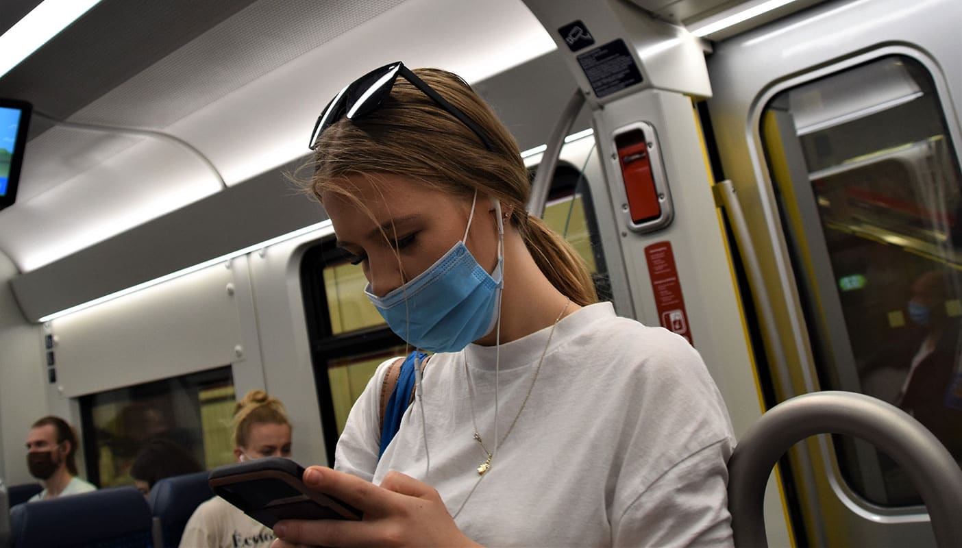 Entenda como funciona o SIMI - sistema que monitora o isolamento social em São Paulo durante a pandemia de Covid-19 por meio de smartphones. Foto: Waldemar Brandt/Unsplash