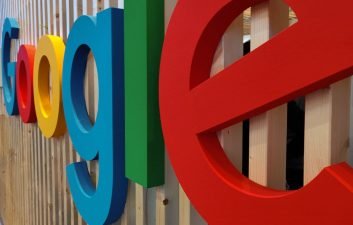 Diretor de IA deixa o Google em apoio a ex-funcionárias
