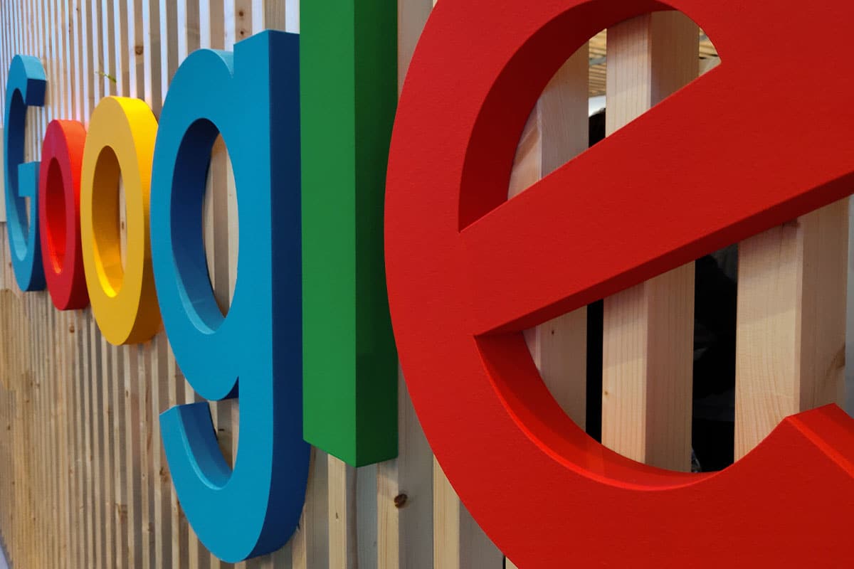 Diretor de setor de IA do Google pede demissão em apoio a ex-funcionárias. Foto: Kai Wenzel/Unsplash