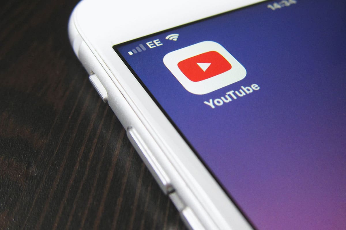 YouTube cria experimento de alfabetização de mídia em combate às fake News. Foto: HelloImNick/Unsplash