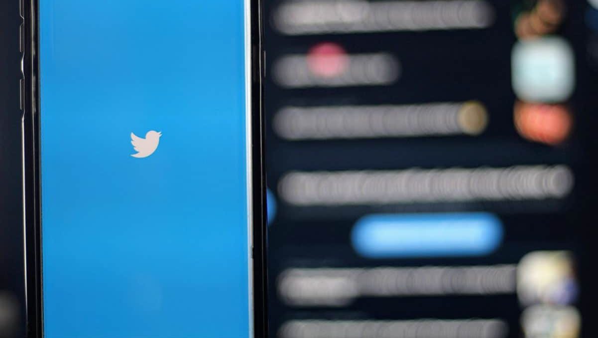 Twitter anuncia iniciativa de aprendizado de máquinas para avaliar os seus algoritmos. Foto: Joshua Hoehne/Unsplash