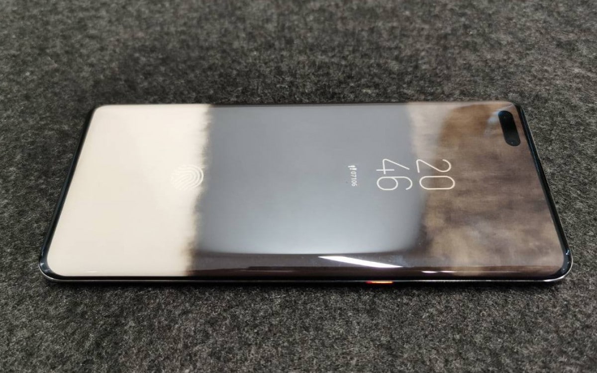 Imagem do possível protótipo do Huawei P50 com módulo de câmeras