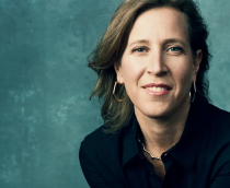 CEO do YouTube, Susan Wojcicki recebe prêmio patrocinado pelo… YouTube