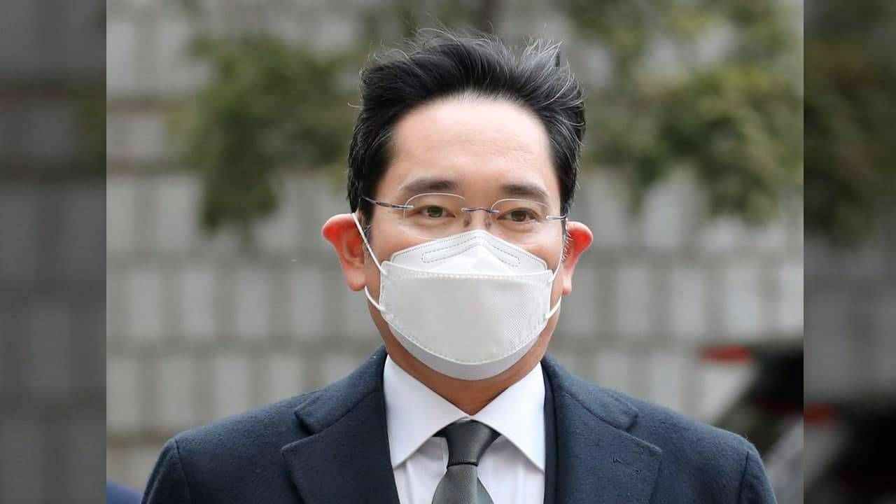 Empresários se uniram nesta terça-feira (27/04) para pedirem que o herdeiro da Samsung, Lee Jae-yong, seja perdoando e liberado da cadeia