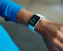 Apple pesquisa se Apple Watch detecta Covid-19