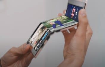 Samsung mostra vídeo de tela dobrável em S, câmera sob o display e mais