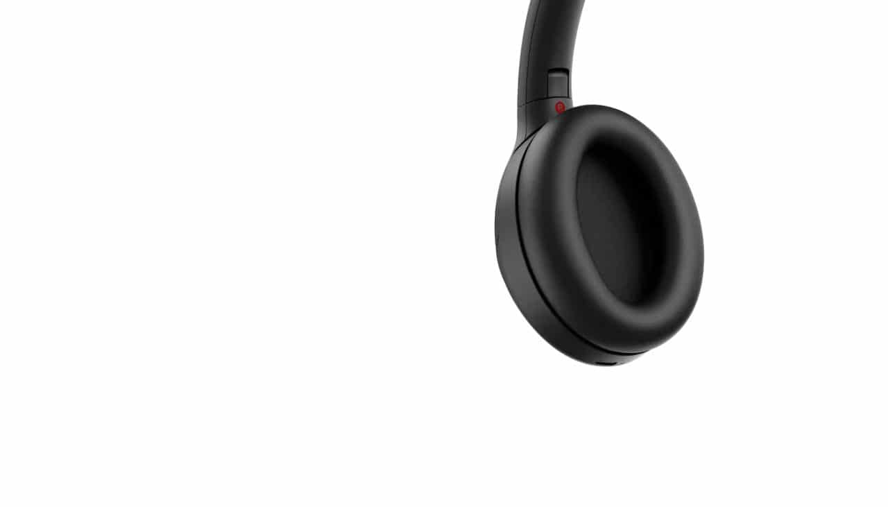 detalhe do fone WH1000XM4, da Sony