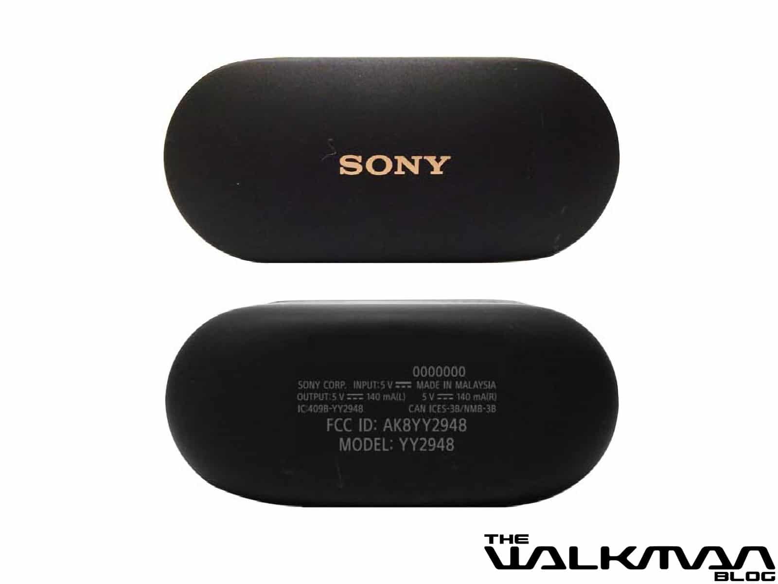 Case de carregamento dos novos fones TWS da Sony, em formato de pílula e com o logo da empresa em destaque no centro