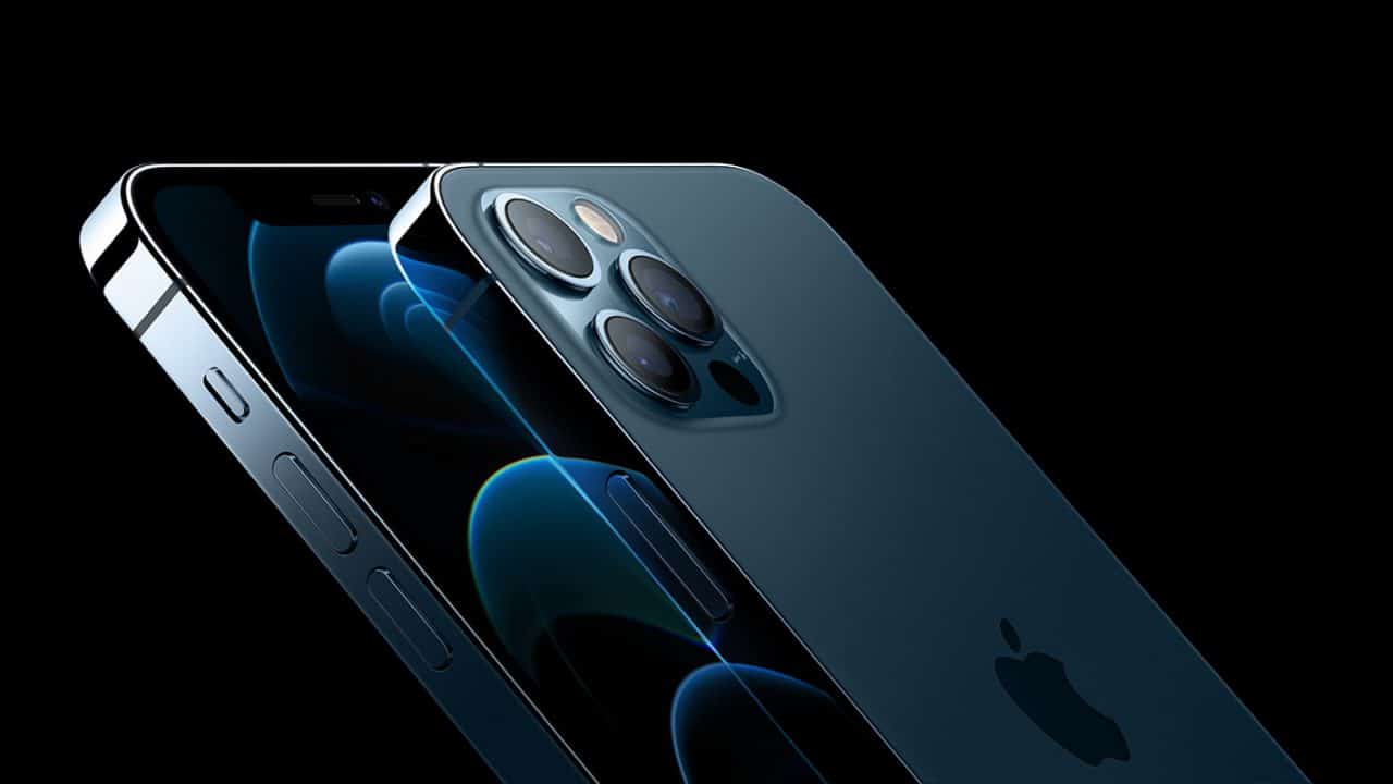 Imagem mostra iPhone 12 Pro, integrante da família de flagships que dominou o mercado no primeiro trimestre de 2021